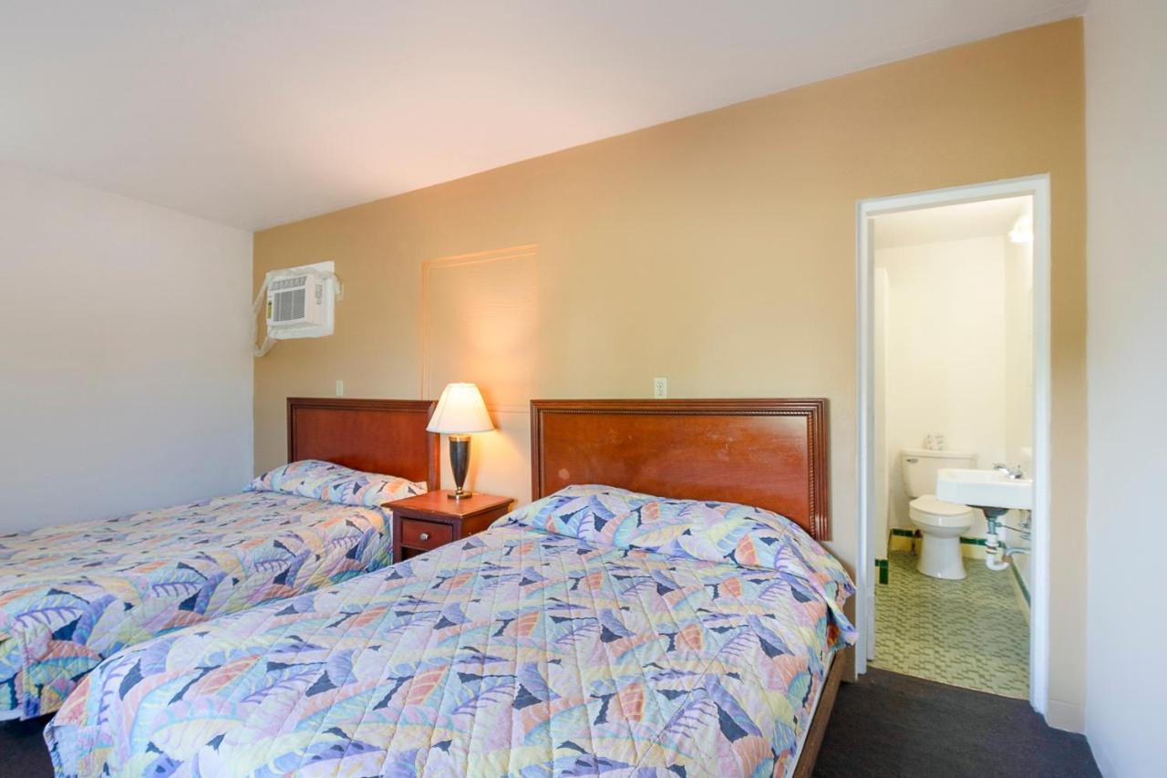 Hotel O Near Fanning Springs State Park Us Hwy 98 Old Town Esterno foto