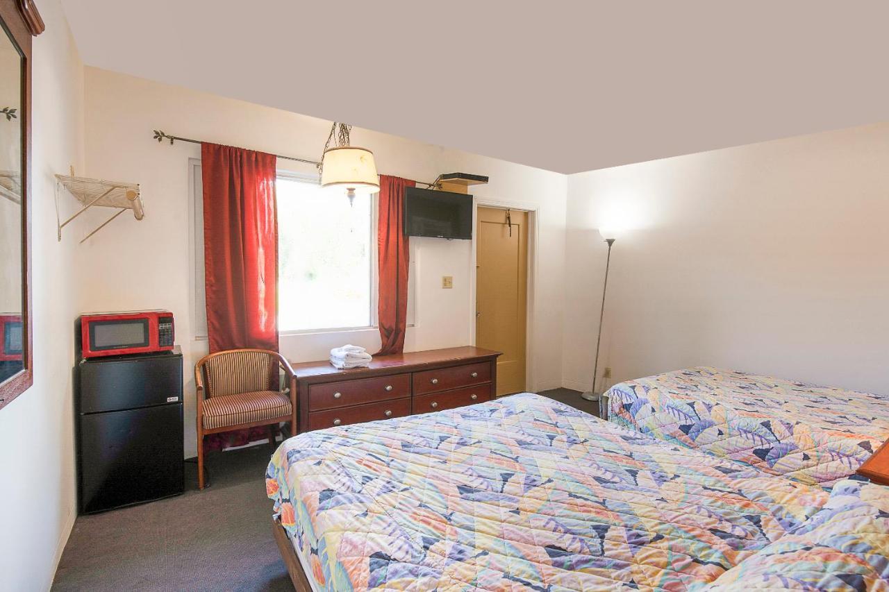 Hotel O Near Fanning Springs State Park Us Hwy 98 Old Town Esterno foto