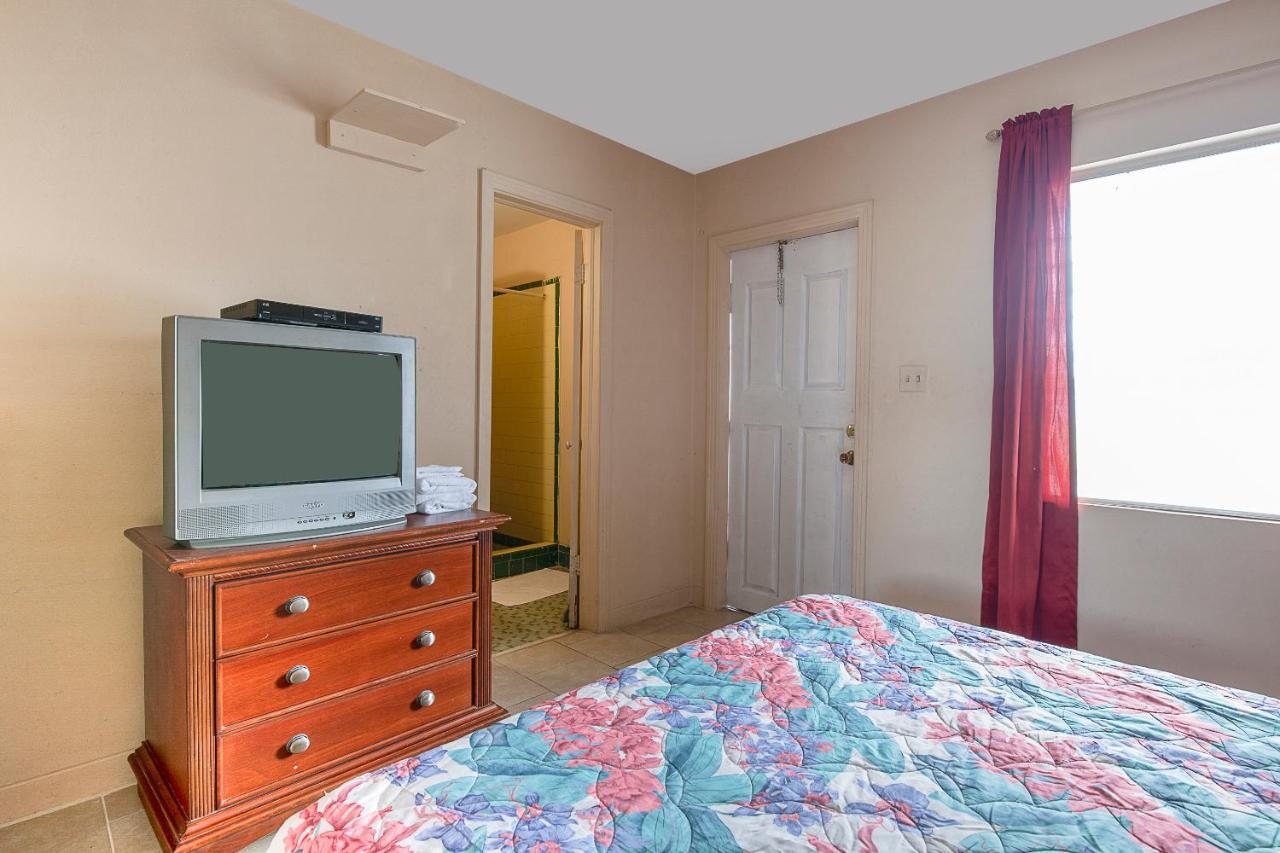 Hotel O Near Fanning Springs State Park Us Hwy 98 Old Town Esterno foto