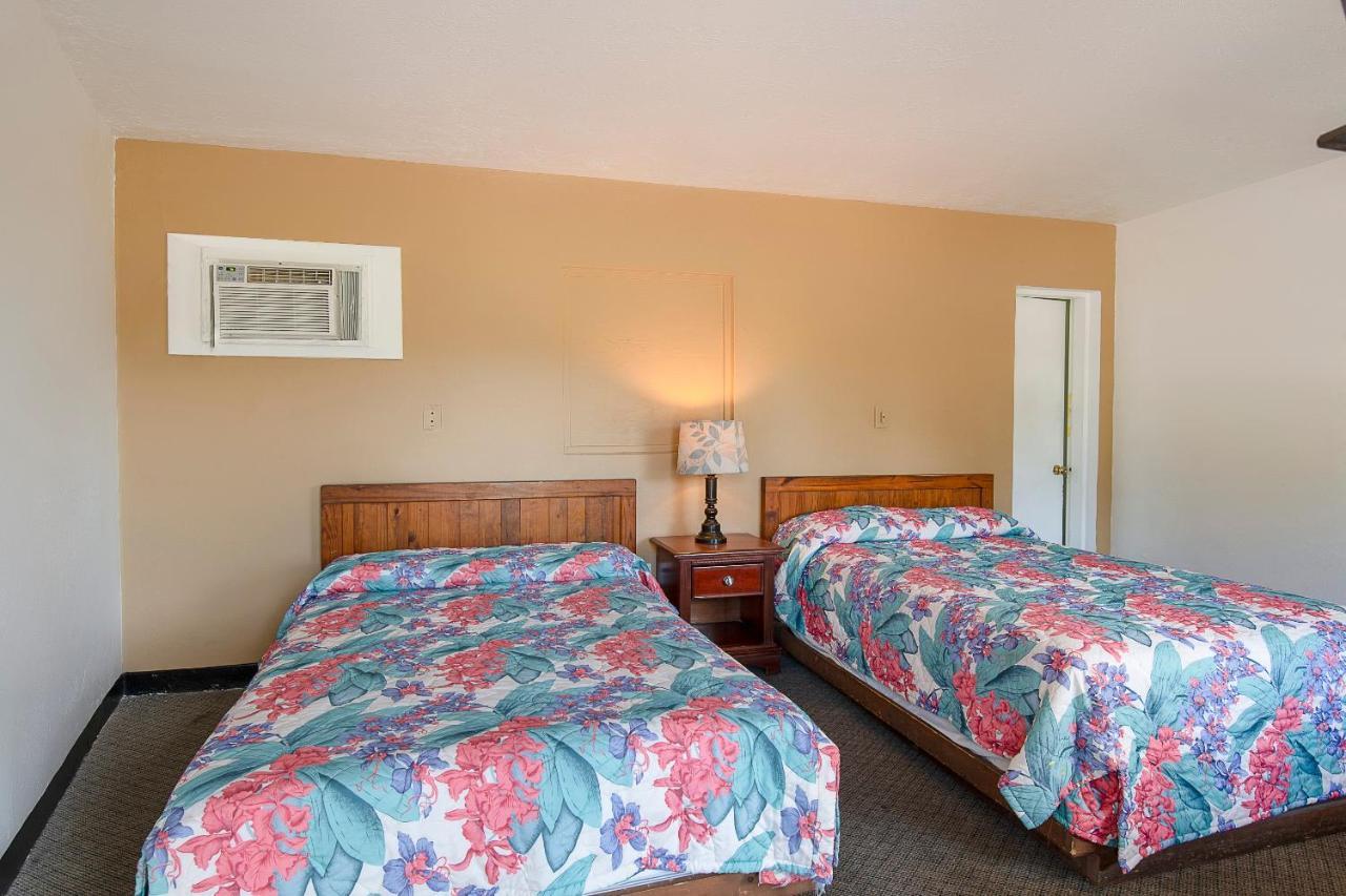Hotel O Near Fanning Springs State Park Us Hwy 98 Old Town Esterno foto